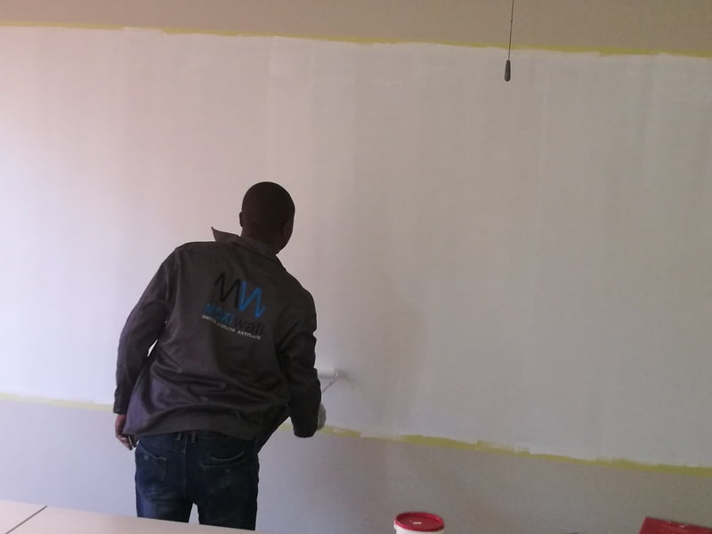 White paint, including installation.